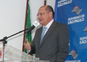 Governador Geraldo Alckmin anuncia queda na mortalidade infantil em SP