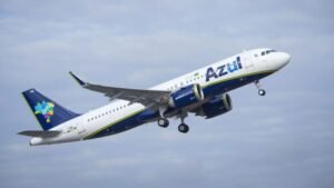 Ações da Azul “voam alto” com possibilidade de acordo com arrendadores de aviões