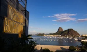 Botafogo Praia Shopping transformou terraço que abrigava ares-condicionados em ponto turístico