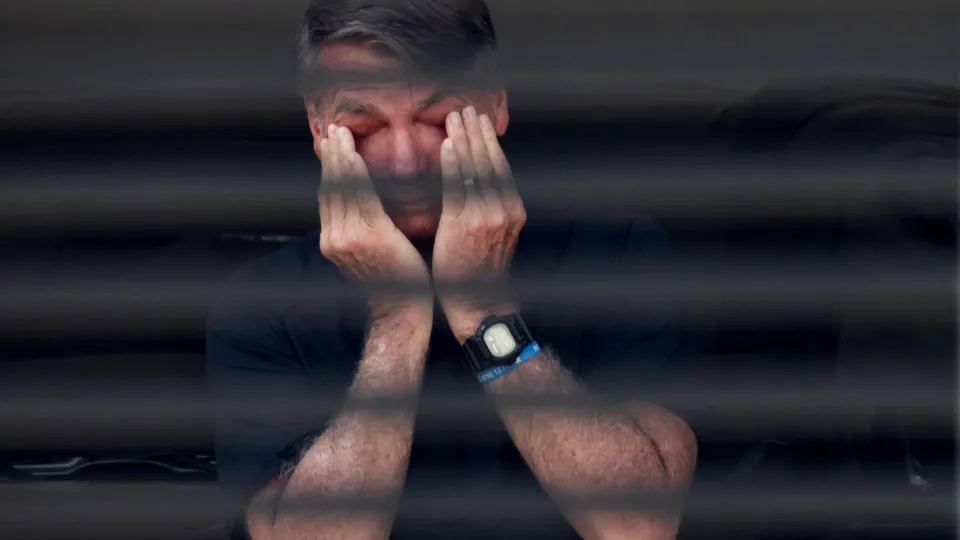 Com vigilância 24h, vizinhos “no olho do furacão” comentam nova rotina