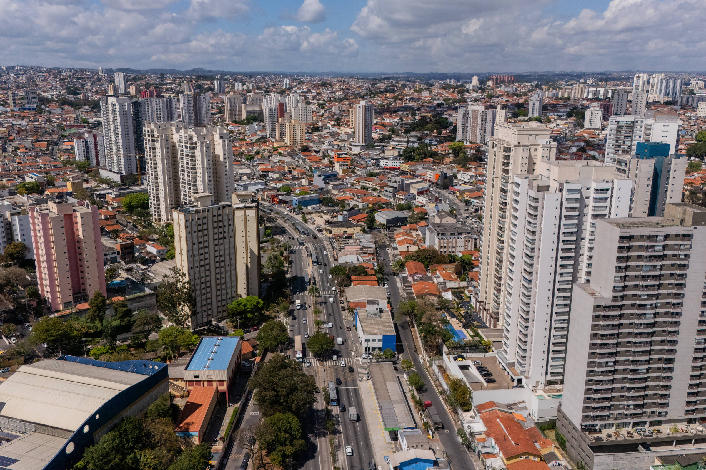 Cidade Ademar ergue prédios, mas periferia permanece – 26/09/2025 – Mercado