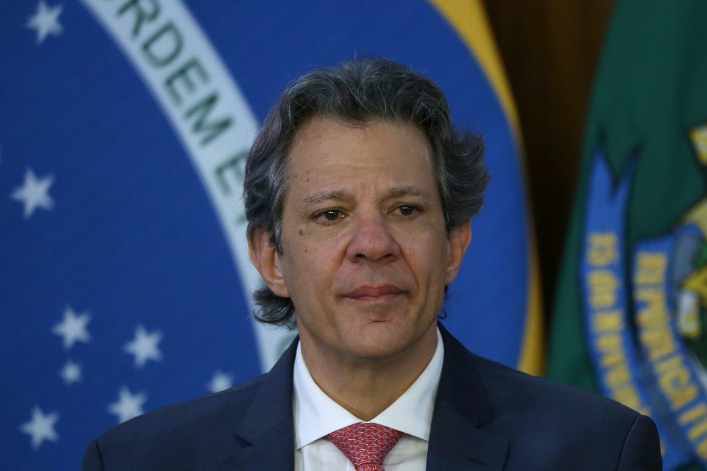 Haddad desiste de ir aos EUA para acompanhar votação de isenção do Imposto de Renda