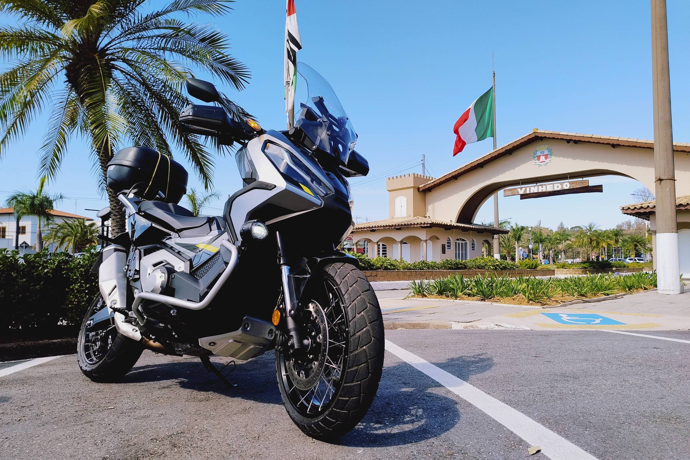 Honda X-ADV é mistura de scooter com moto estradeira – 22/09/2025 – Mercado