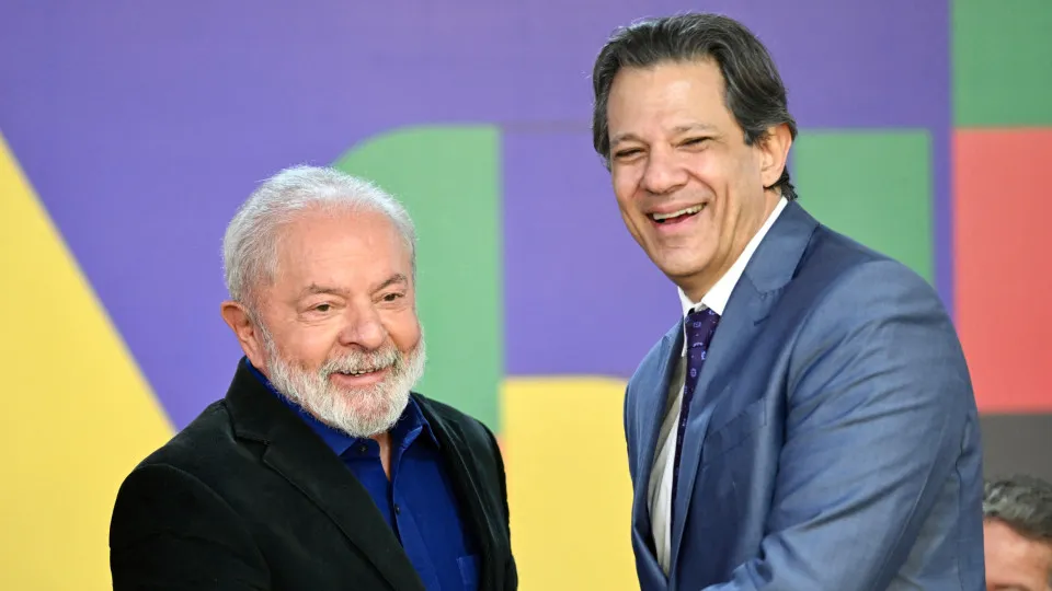 IPCA tem 1ª deflação em um ano com queda na conta de luz, na gasolina e em alimentos