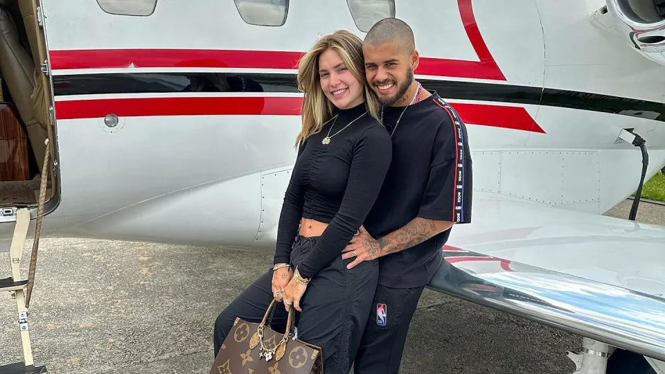 Leonardo compra avião que Zé Felipe ganhou de Virginia