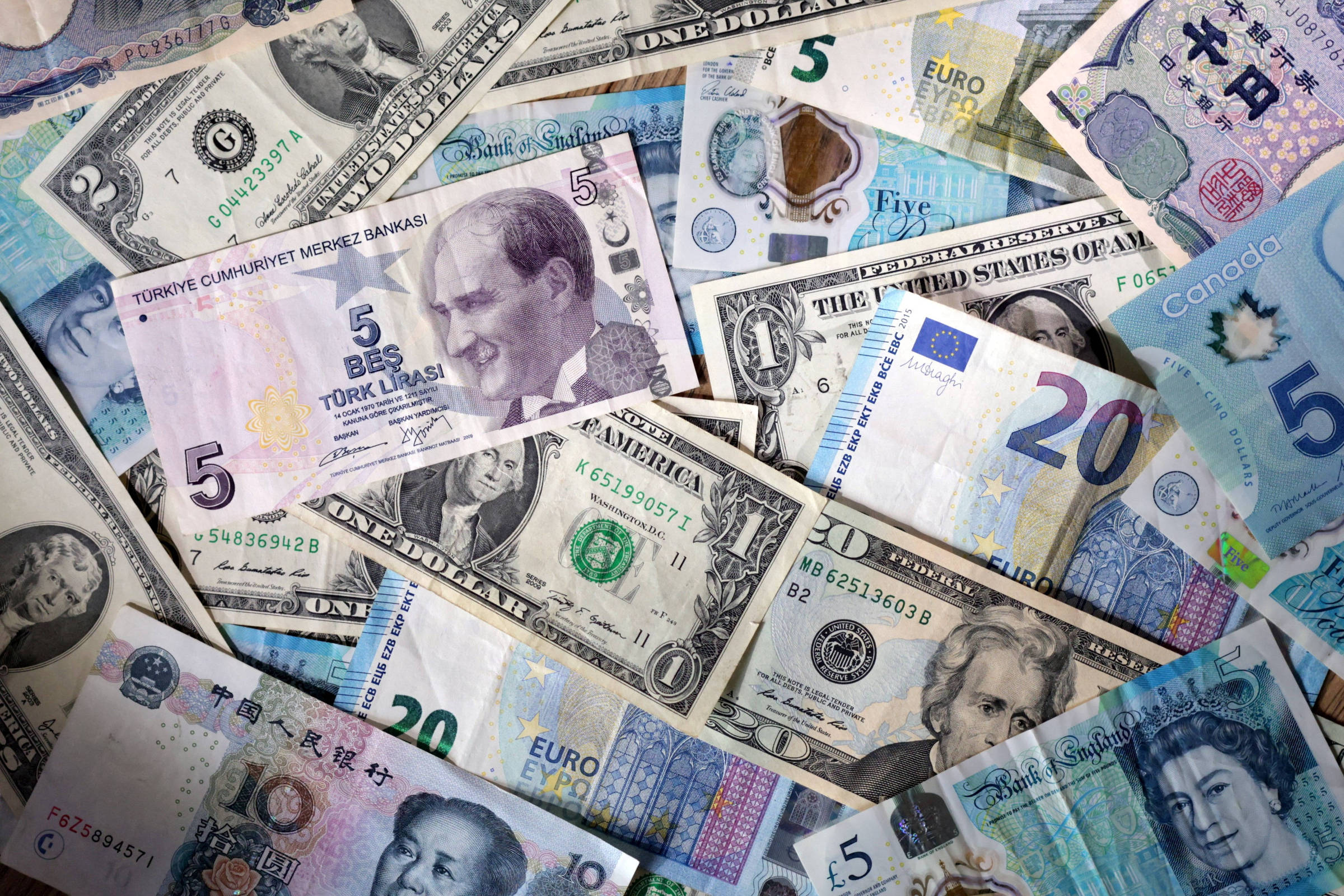 Mercado de moedas cresce para US$ 10 trilhões por dia – 30/09/2025 – Mercado