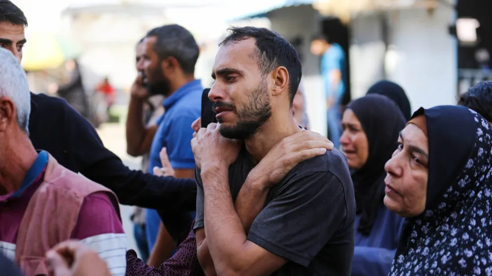 O que nunca dizer a alguém de luto (e o aconselhável)