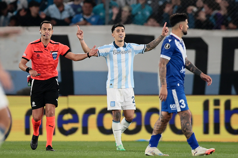 Racing elimina Velez Sarsfield e aguarda por Flamengo ou Estudiantes na semi da Libertadores