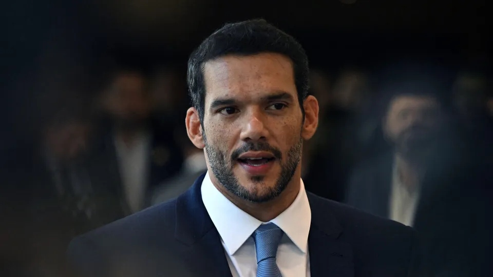 ‘Quando erros favorecem, ninguém fala’, presidente da CBF rebate Abel