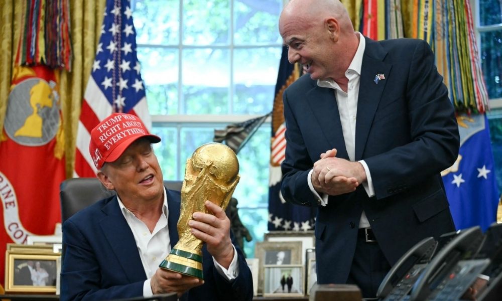 A Bajulação de Infantino a Trump: Estratégia ou Exagero?