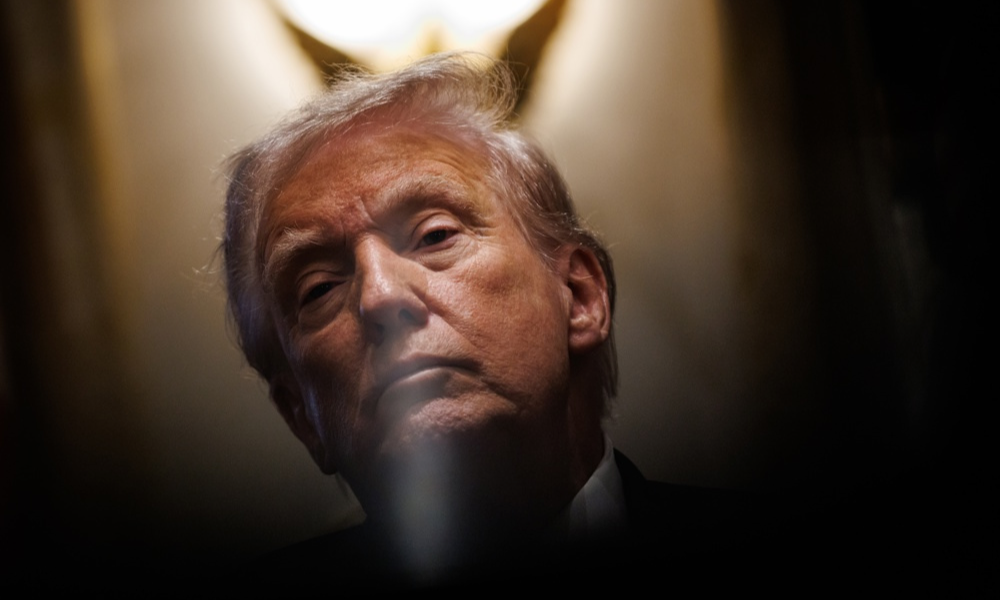 Oposição a Trump toma as ruas dos EUA em protesto contra ‘autoritarismo’