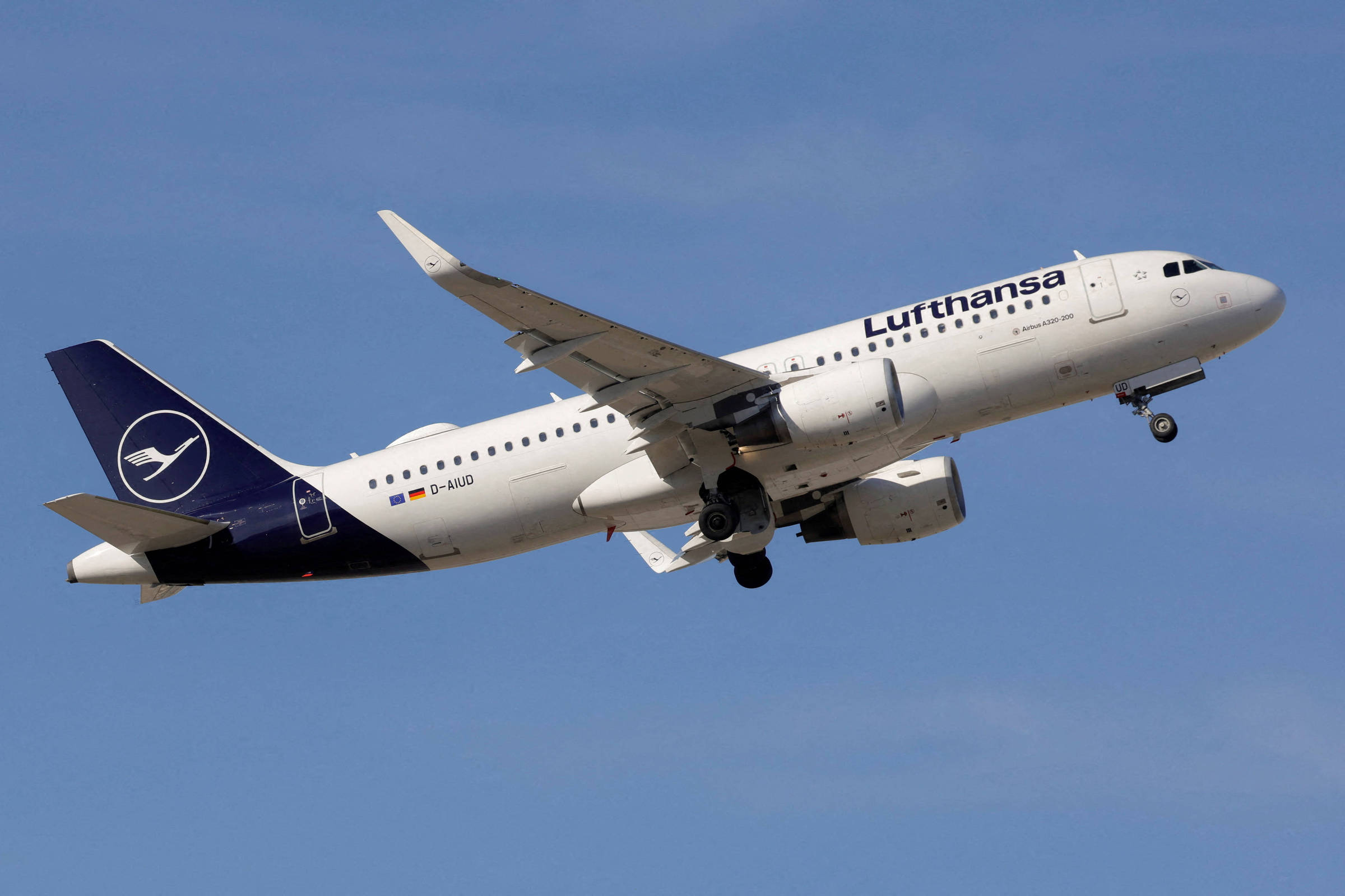 A320 ultrapassa 737 como avião comercial mais vendido – 07/10/2025 – Mercado