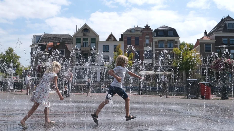 “Bolsa Família” da Europa: Países que oferecem os maiores benefícios