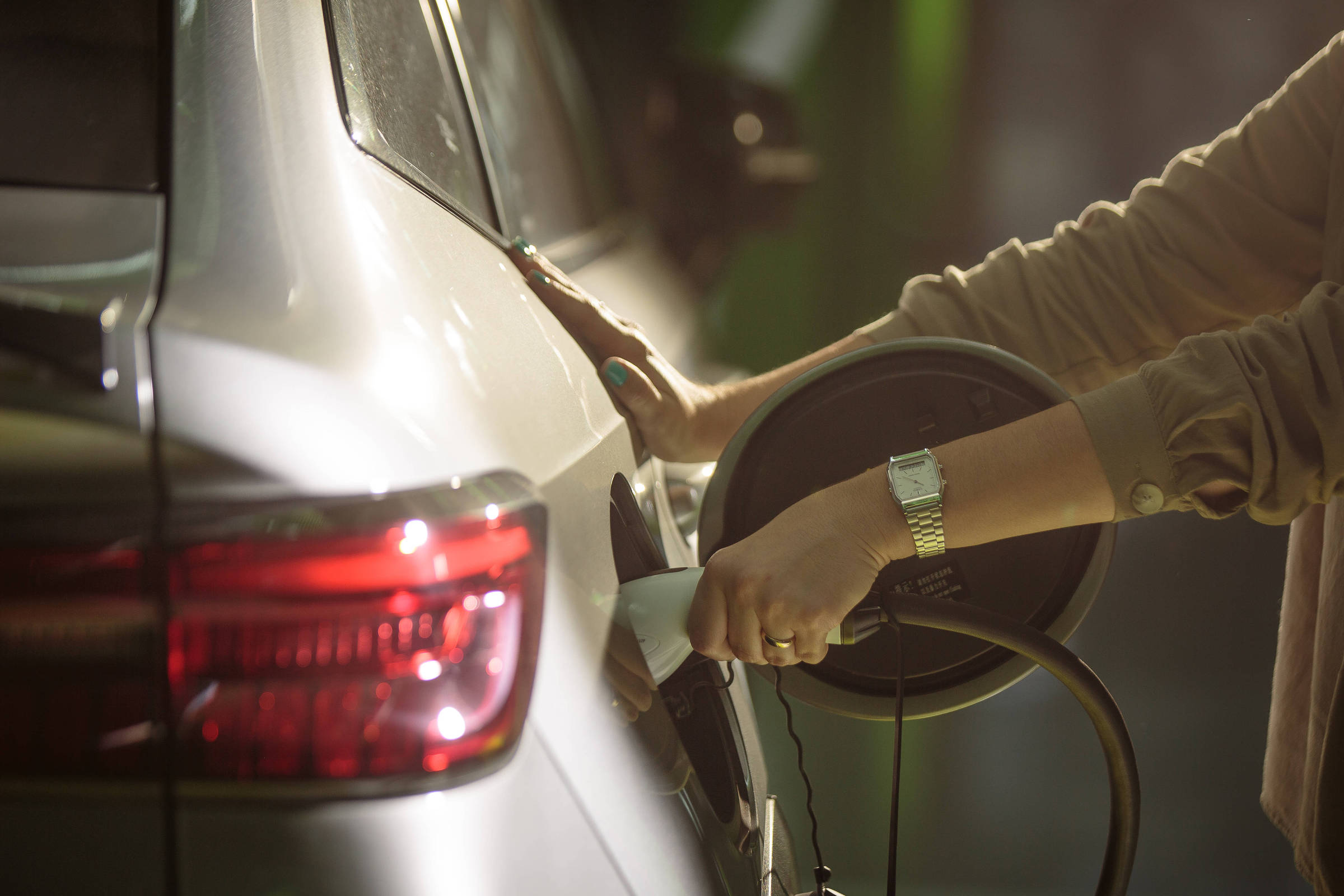 Carregadores para veículos elétricos crescem em frotas – 06/10/2025 – Mônica Bergamo