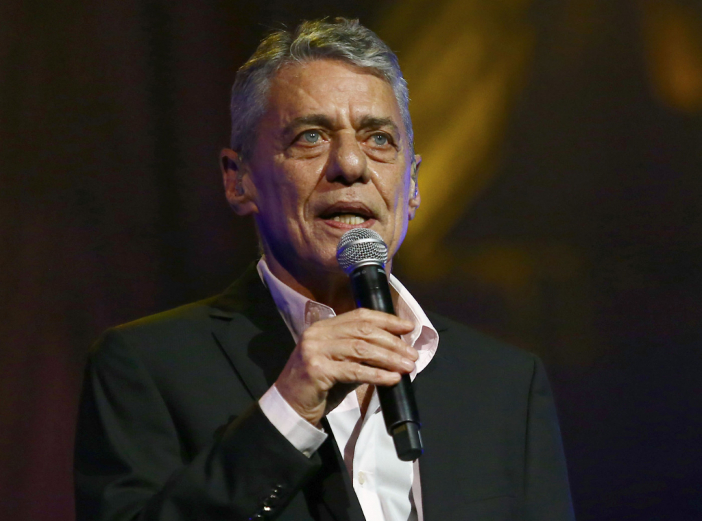 Chico Buarque, Tony Belotto e Raphael Montes estão entre os finalistas do Jabuti 2025