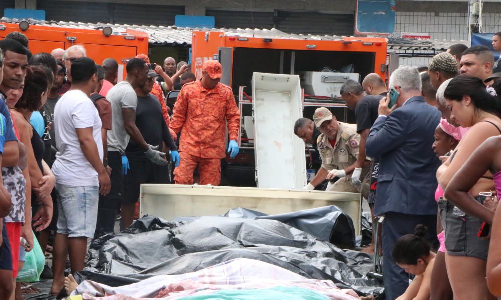 Com os 64 corpos colocados em praça pública, número de mortos na Operação chega a 128