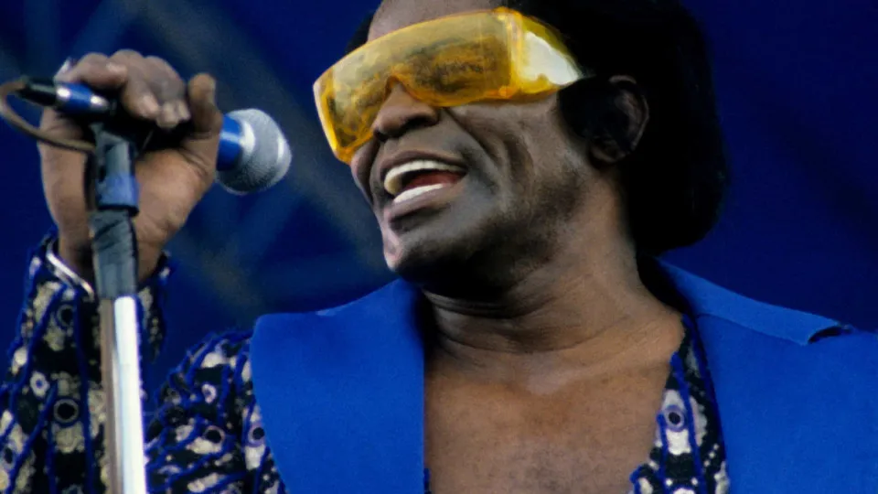 Famosos que beberam e acabaram falando mais do que deveriam na TV