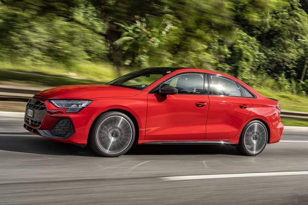 Folha Mauá: sedãs Audi dividem pódio em categoria premium – 05/10/2025 – Mercado