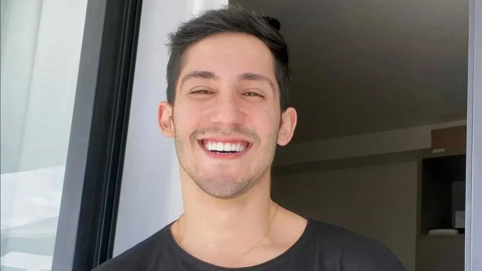 Influenciador Vittor Fernando e ator Gabriel Fuentes são baleados em tentativa de assalto no RJ