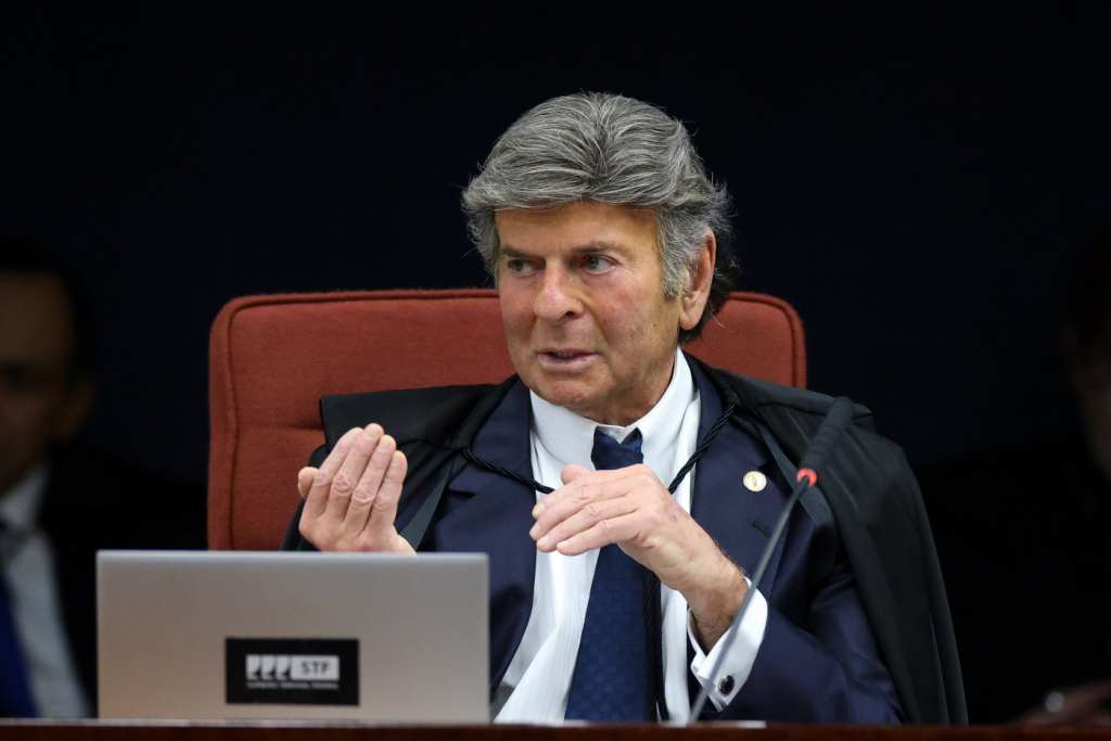 Luiz Fux pede transferência de turma no STF e deve deixar julgamento da trama golpista