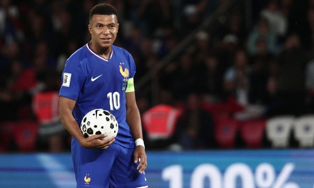 Mbappé é cortado da seleção francesa após lesão no tornozelo