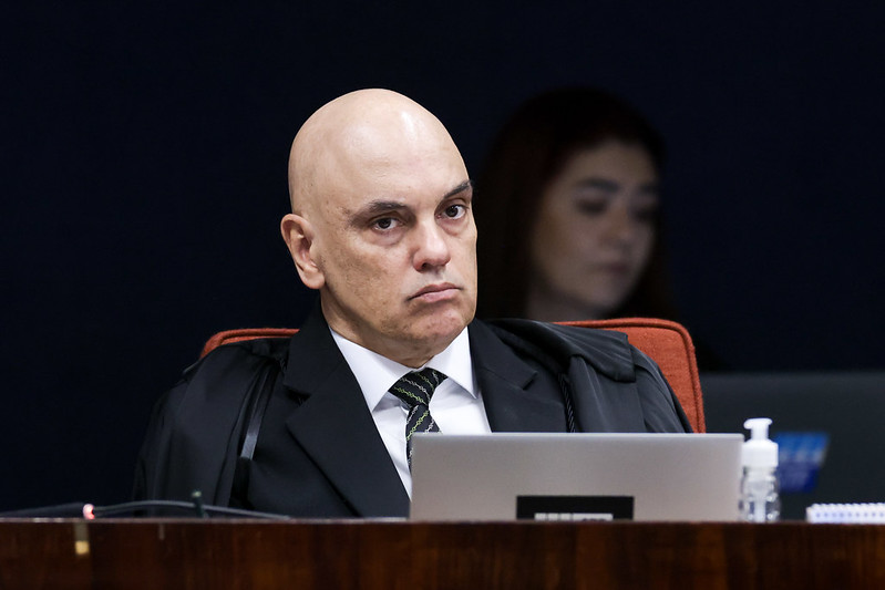 Moraes quer reabrir inquérito contra Valdemar Costa Neto por golpe