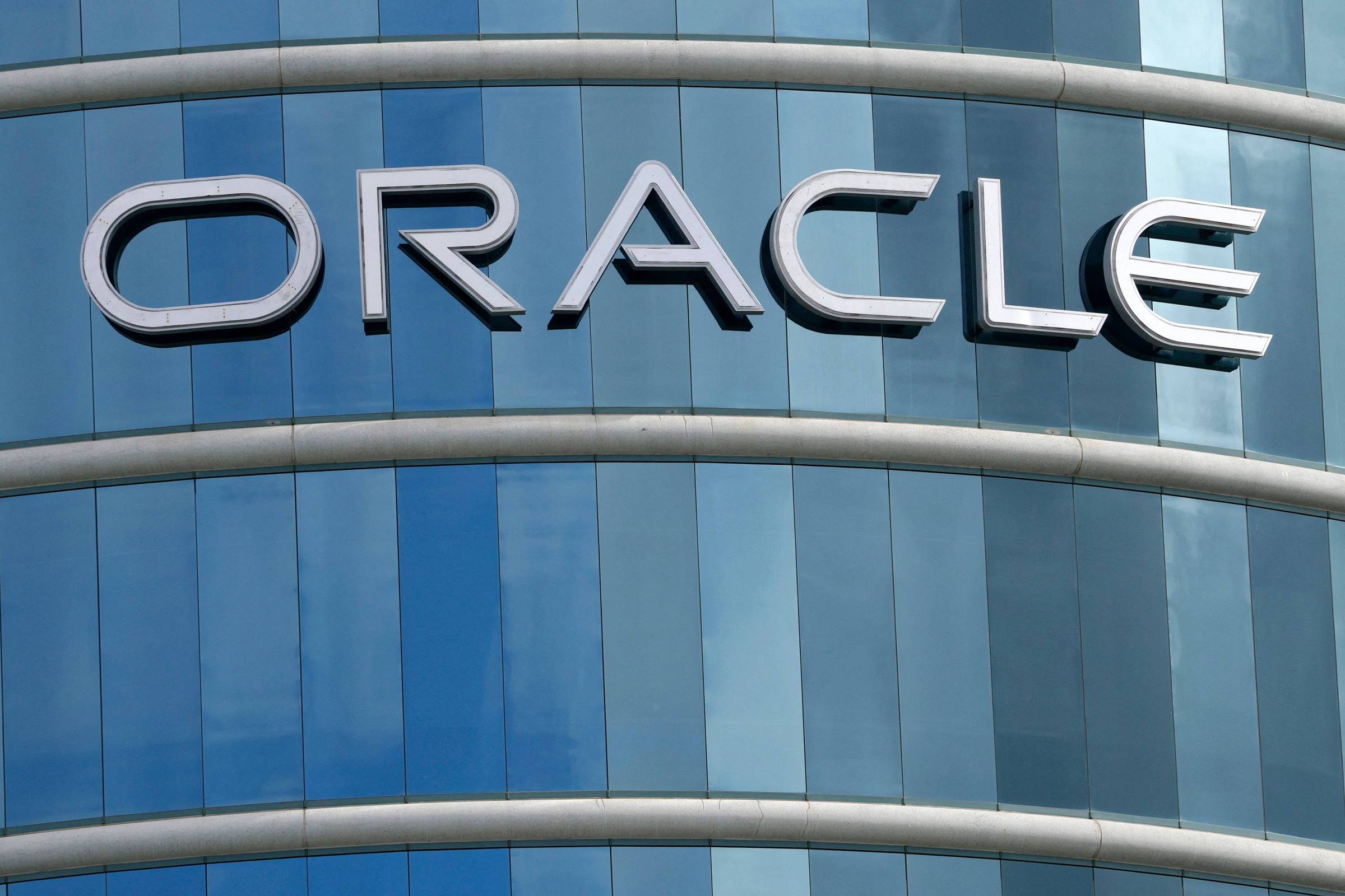 Oracle diz que hackers estão tentando extorquir clientes – 03/10/2025 – Mercado