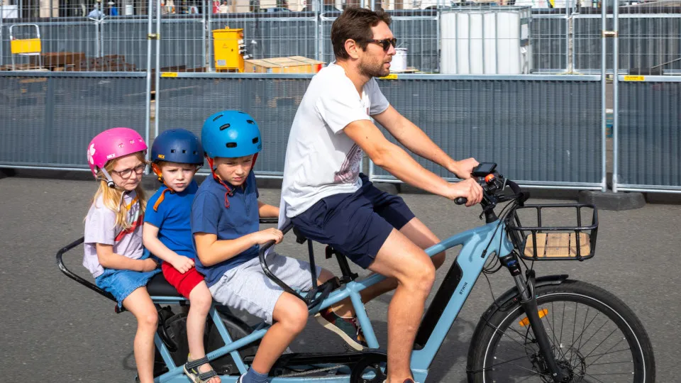 Países que pagam para você ter filhos e os valores