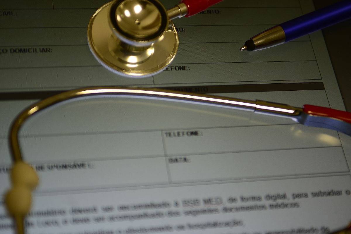 Planos de saúde reclamam de gasto com remédios de câncer – 13/10/2025 – Painel S.A.