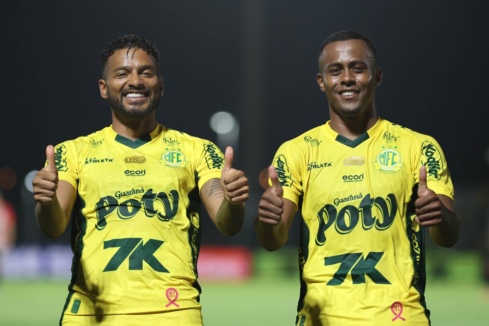 São Paulo leva gol relâmpago, é derrotado pelo Mirassol e perde a 3ª seguida no Brasileirão