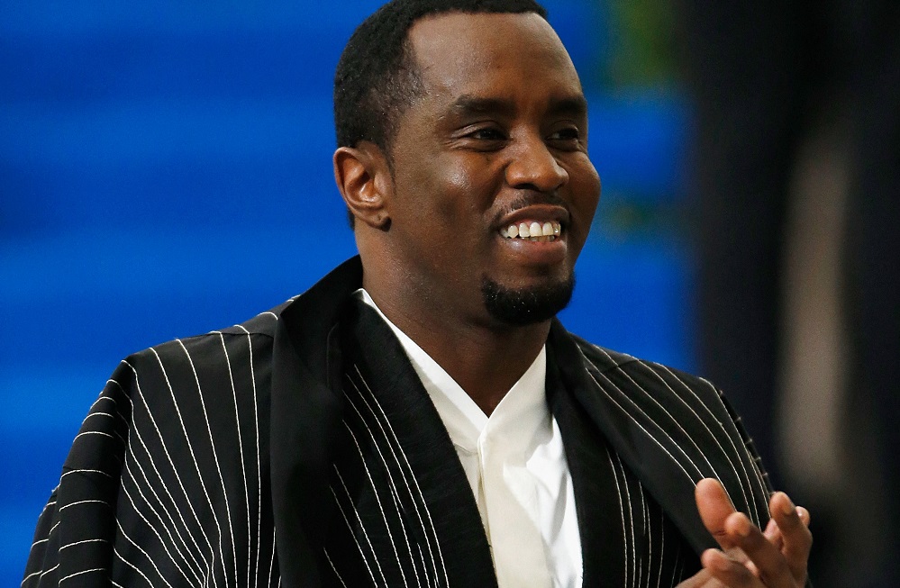 Sean ‘Diddy’ Combs é ameaçado com faca em prisão de Nova York