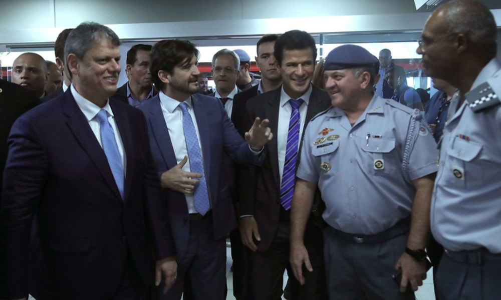 Tarcísio almoça com deputados estaduais para definir as prioridades do seu governo