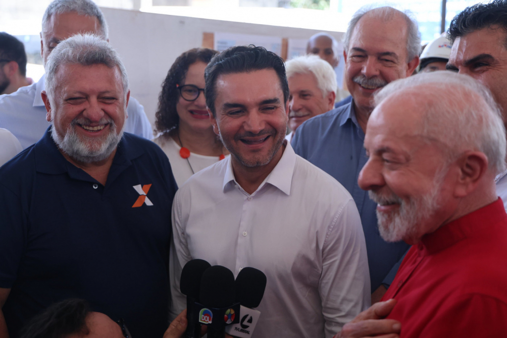 União Brasil convoca reunião para decidir se expulsa o ministro do Turismo, Celso Sabino