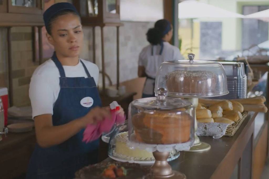 Vale Tudo: o que Maria de Fátima ganhou com a vida de CLT – 17/10/2025 – Mercado