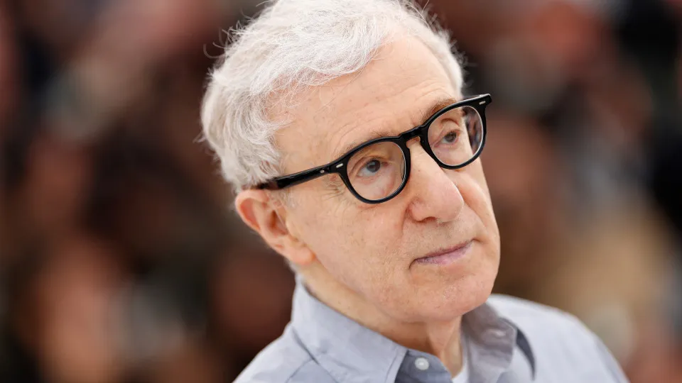 Woody Allen diz que sorriso de Diane Keaton iluminava qualquer lugar