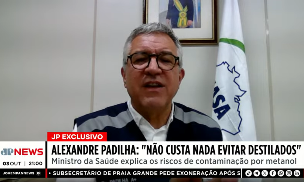 ‘Não custa nada evitar destilados nesse momento’, recomenda o ministro da Saúde