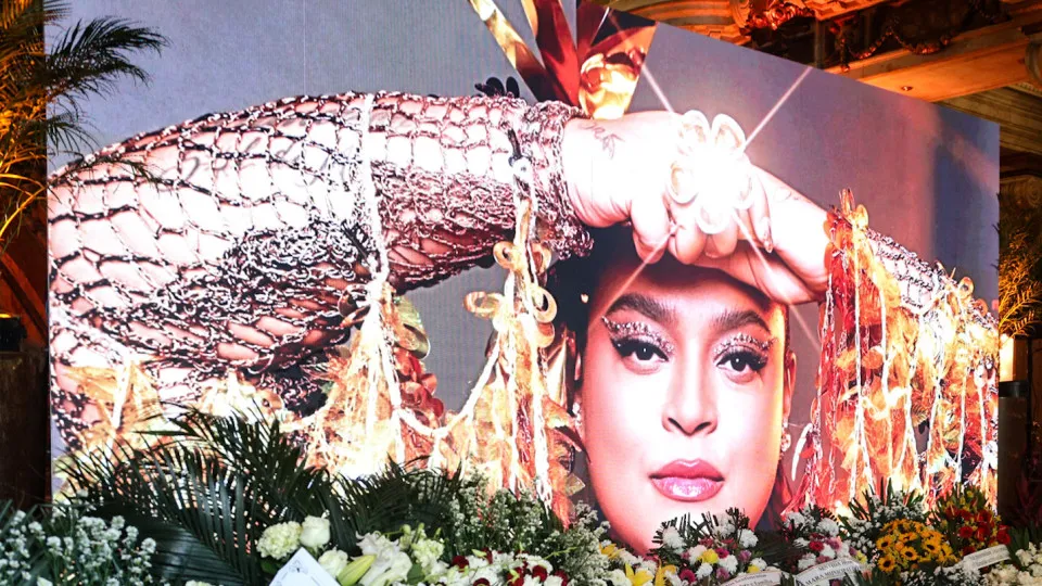 Amigos e familiares de Preta Gil recebem diamantes feitos com cinzas da cantora