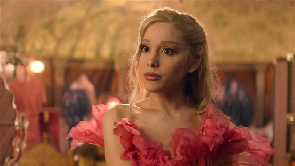 Ariana Grande diz que Glinda de ‘Wicked’ mudou sua carreira para sempre: ‘Uma faísca reacendeu’