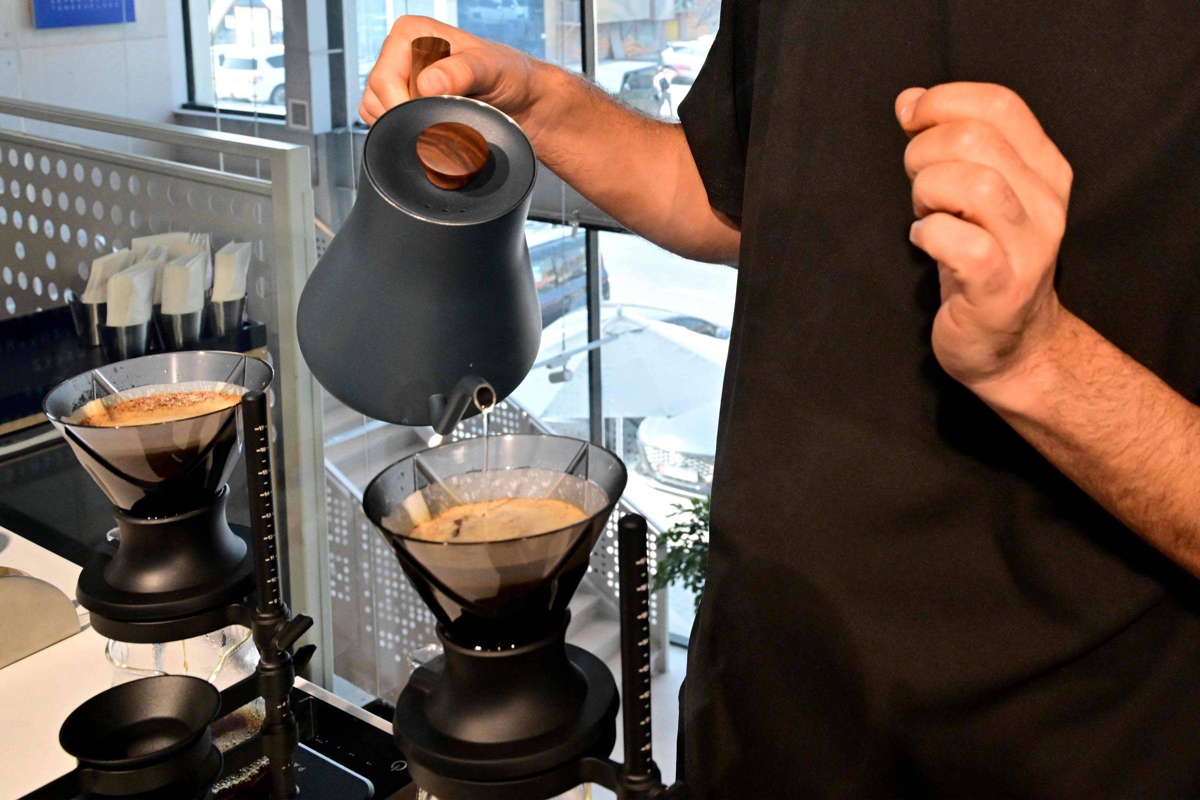 Café: Bessent diz que EUA terão medidas para reduzir preço – 12/11/2025 – Mercado