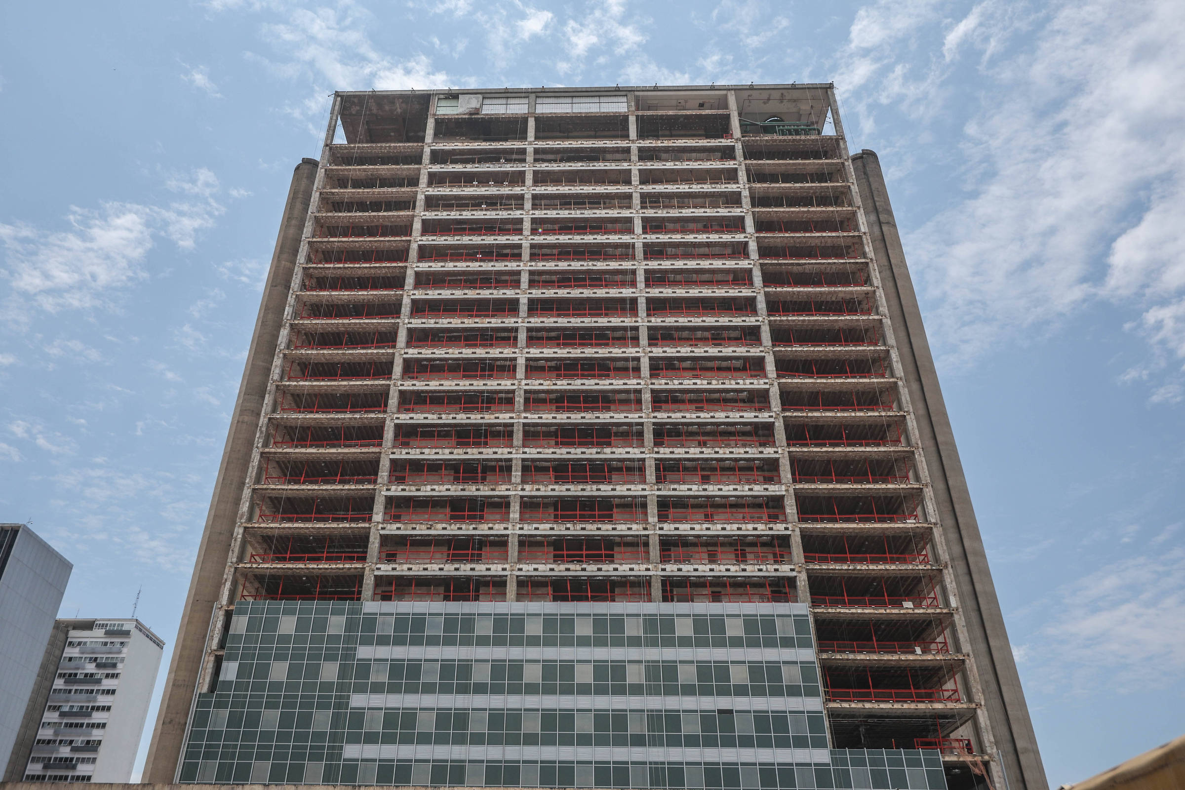 Caixa paga R$ 150 milhões para alugar ex-sede do BB – 09/11/2025 – Mercado