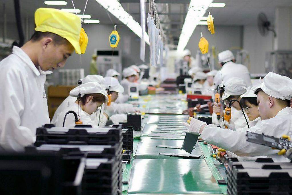 Carros elétricos: Como China venceu corrida das baterias – 16/11/2025 – Mercado