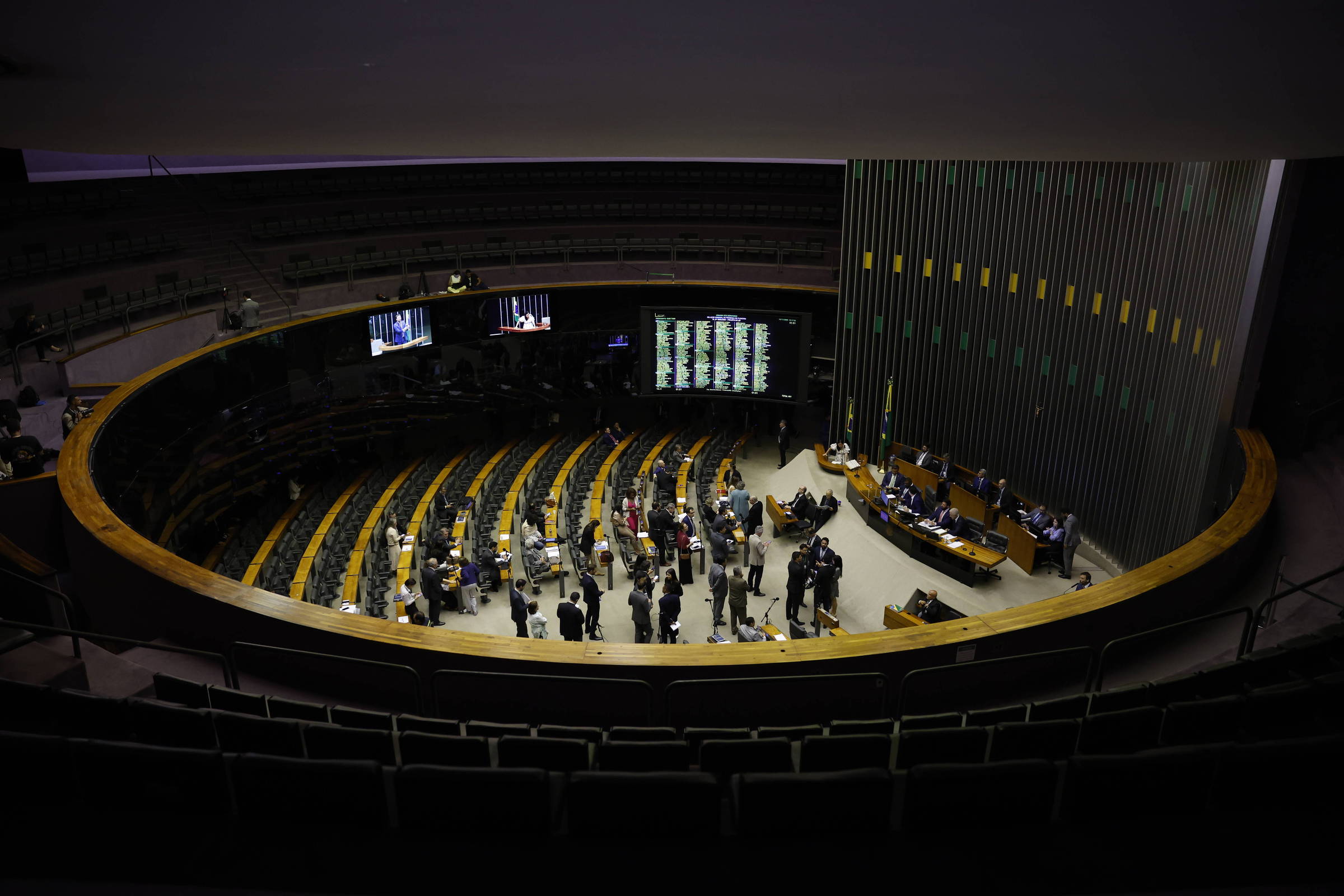 Congresso vai derrubar vetos a programa de socorro – 26/11/2025 – Mercado