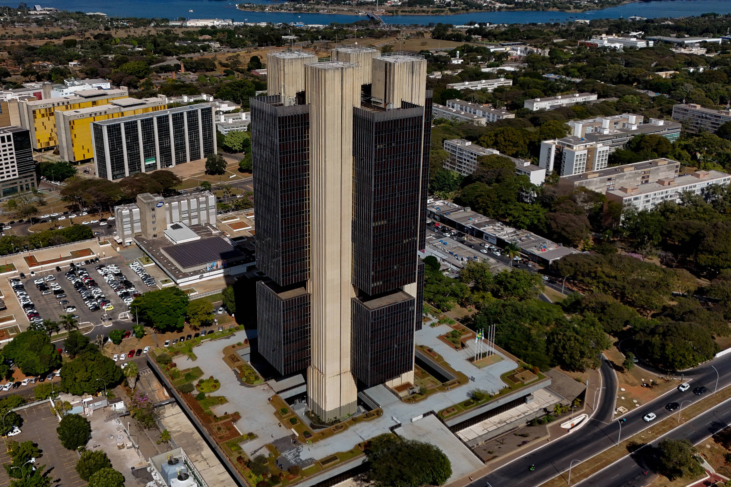 Juros altos: o álibi do ‘excesso de demanda’ – 11/12/2025 – Mercado