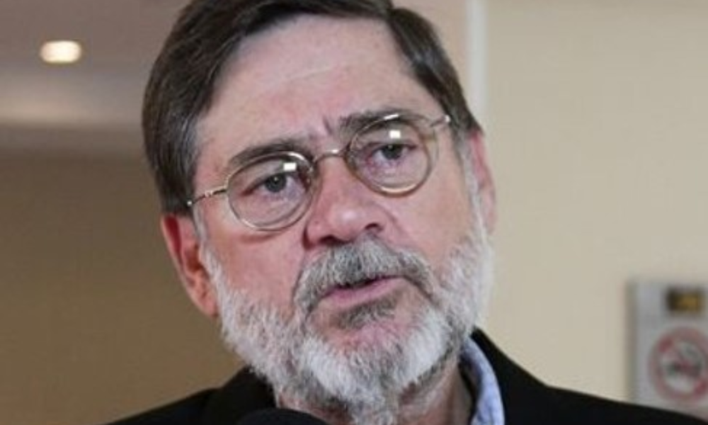 Ex-deputado do PT morre após ser esfaqueado pelo próprio filho