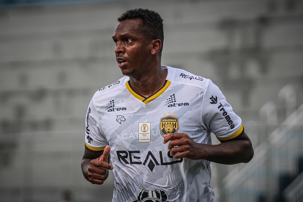 Ex-jogador Jô é preso pela 4ª vez por não pagar pensão alimentícia