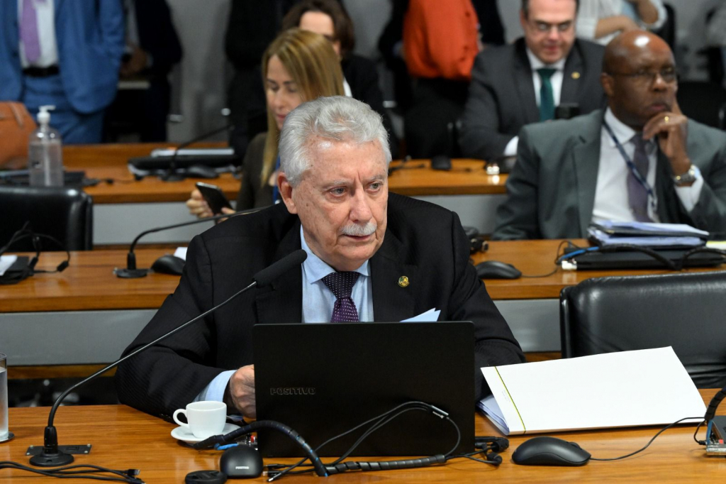 Ferrogrão deve ser tratada com responsabilidade constitucional, afirma senador José Lacerda