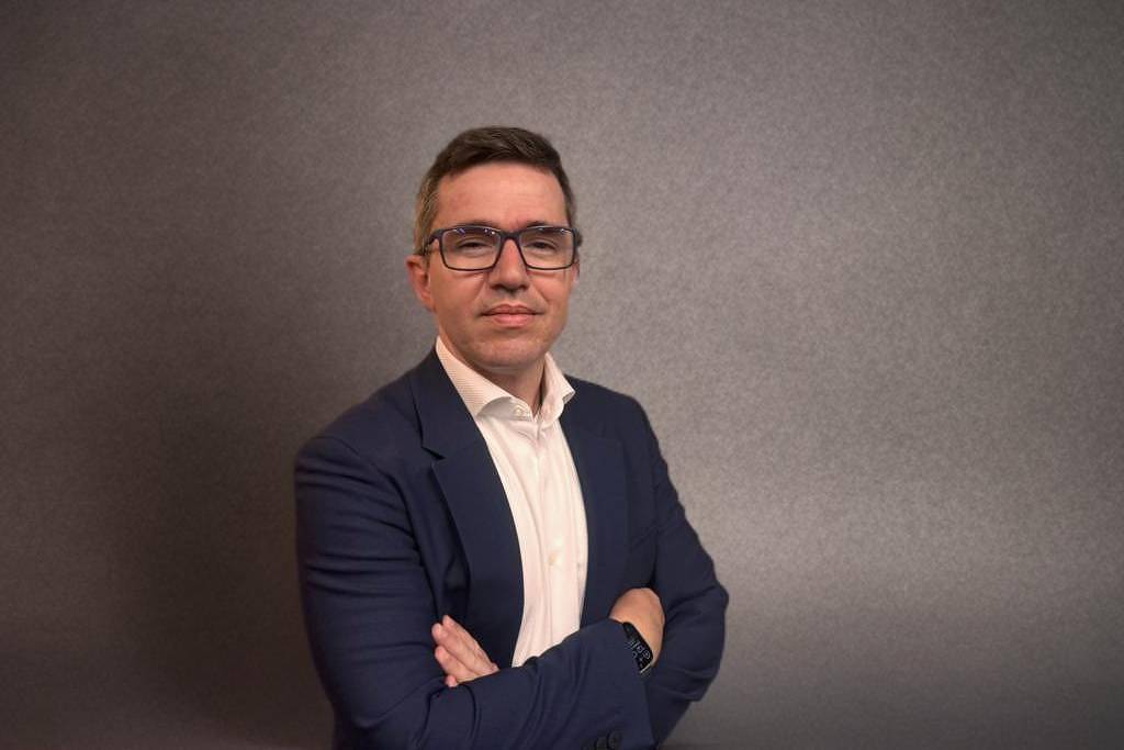 Fim do 0303 fez ‘alô’ de clientes crescer até 70% – 22/11/2025 – Painel S.A.