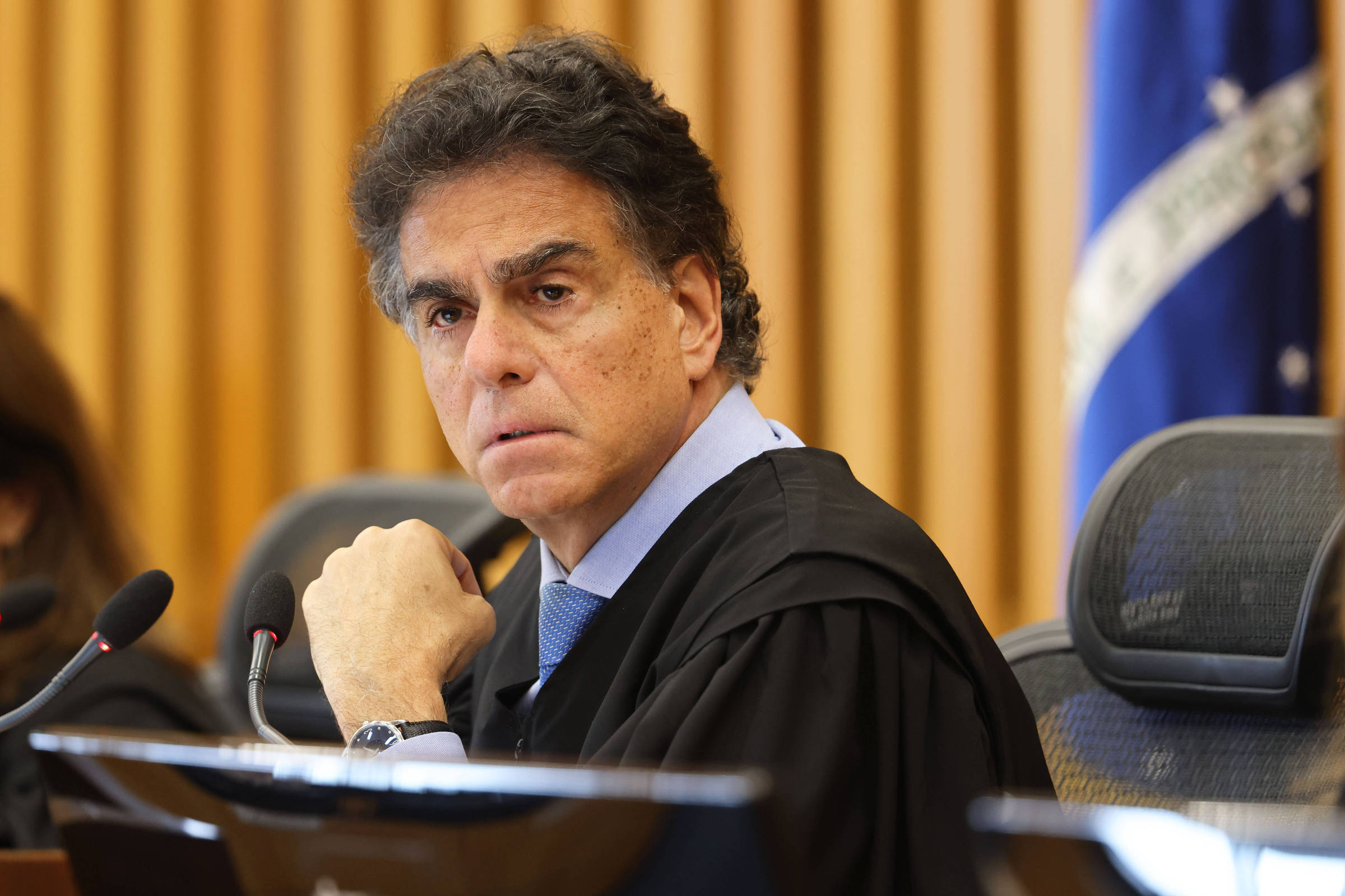 Presidente TST: Remuneração de juízes está fora do limite – 09/11/2025 – Mercado