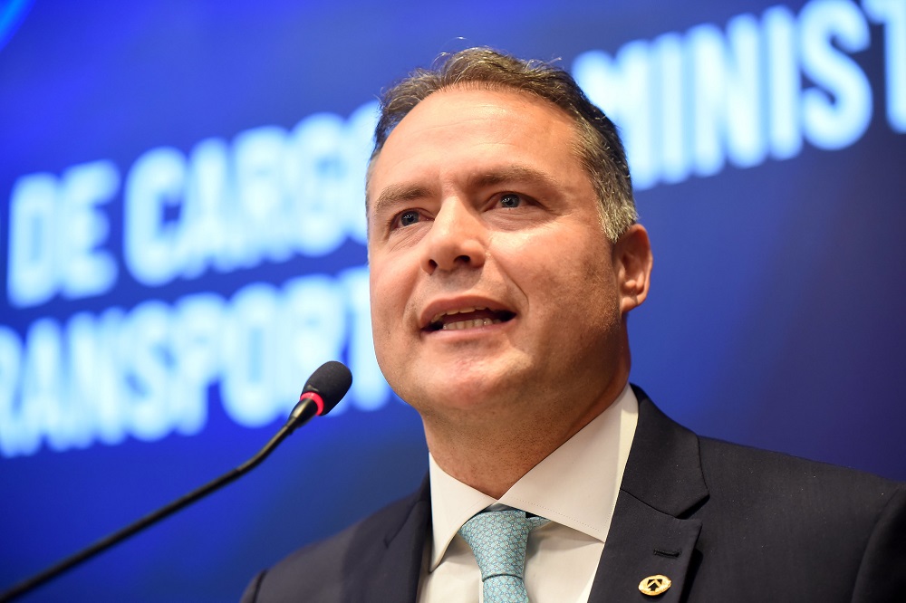 Renan Filho afirma que o governo Lula encara desafio fiscal com altivez