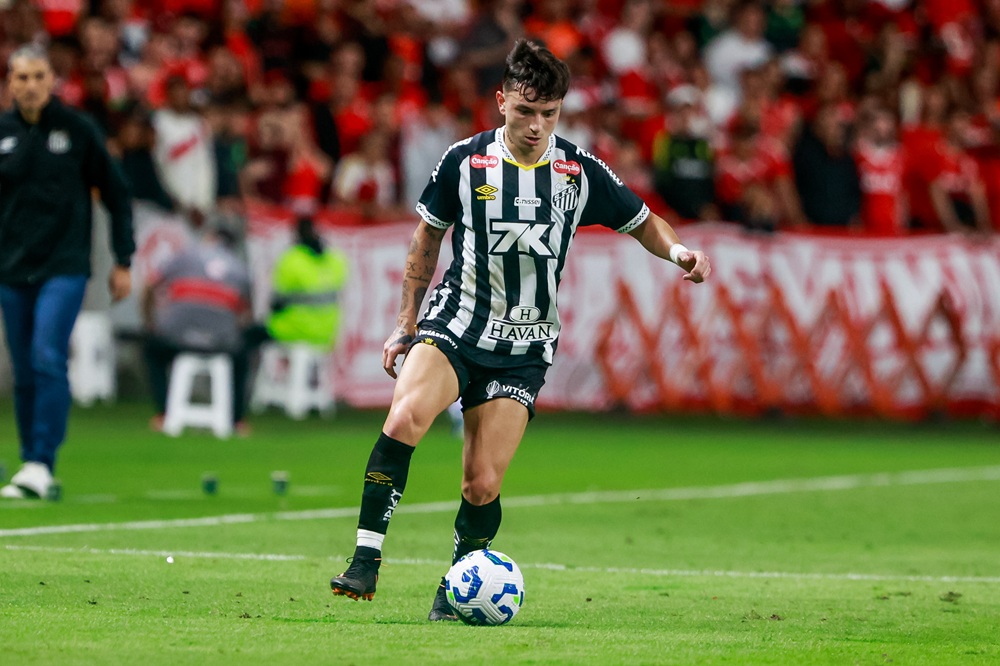 Sem Neymar, Santos escapa de derrota contra o Inter e alimenta chance de permanência na Série A